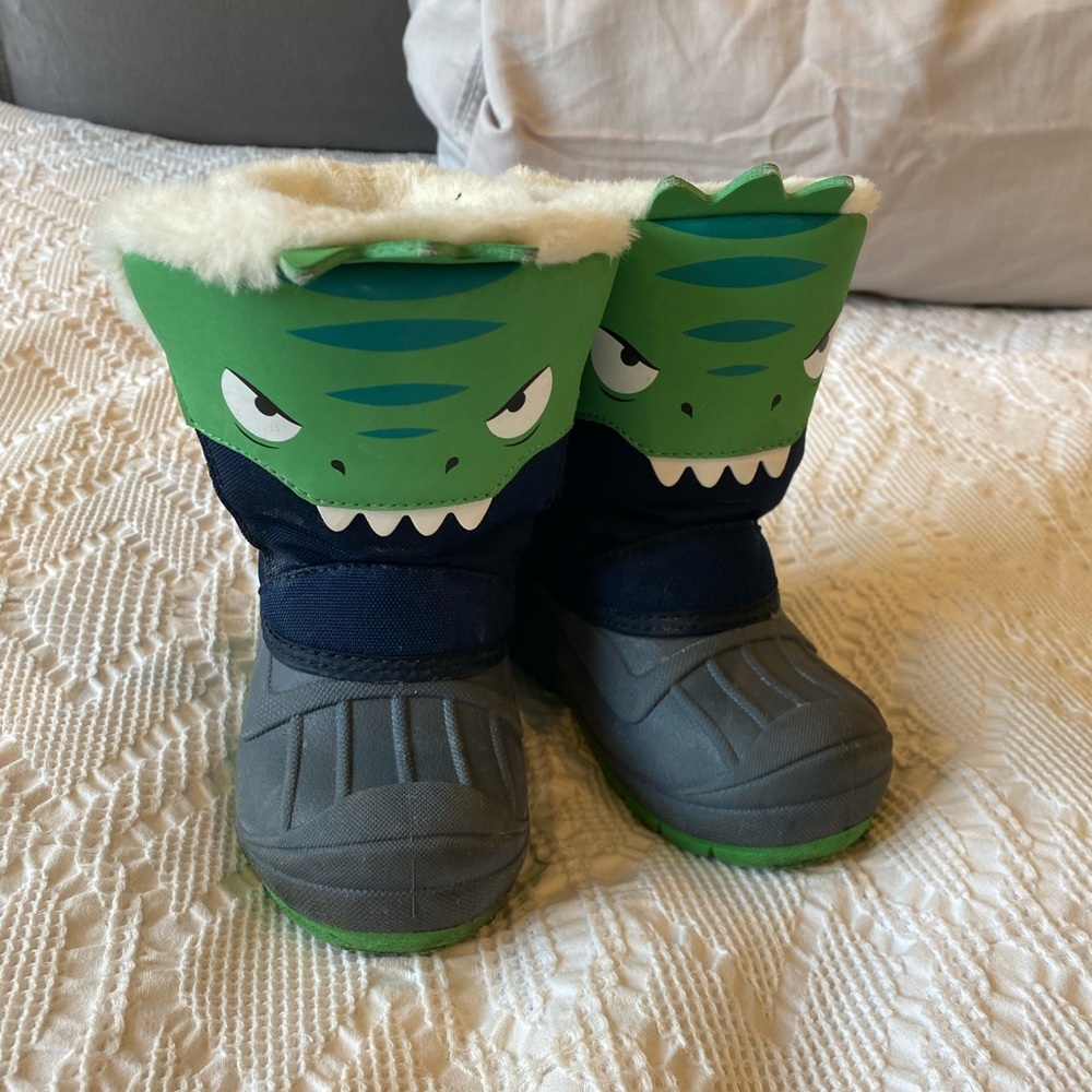 Cat and Jack toddler boys snow boots